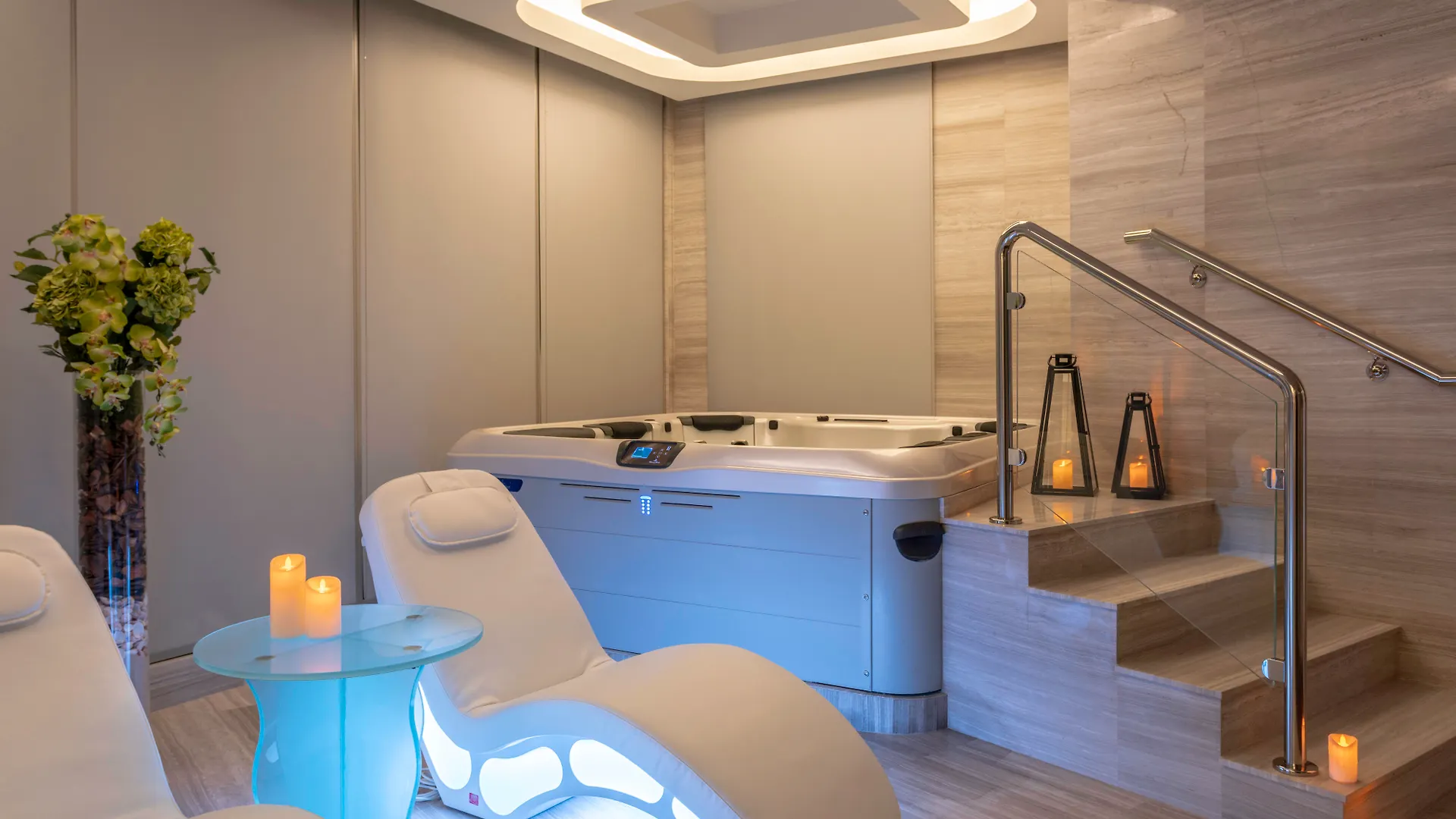 Renaissance Business Bay Hotel, Dubai 5*,