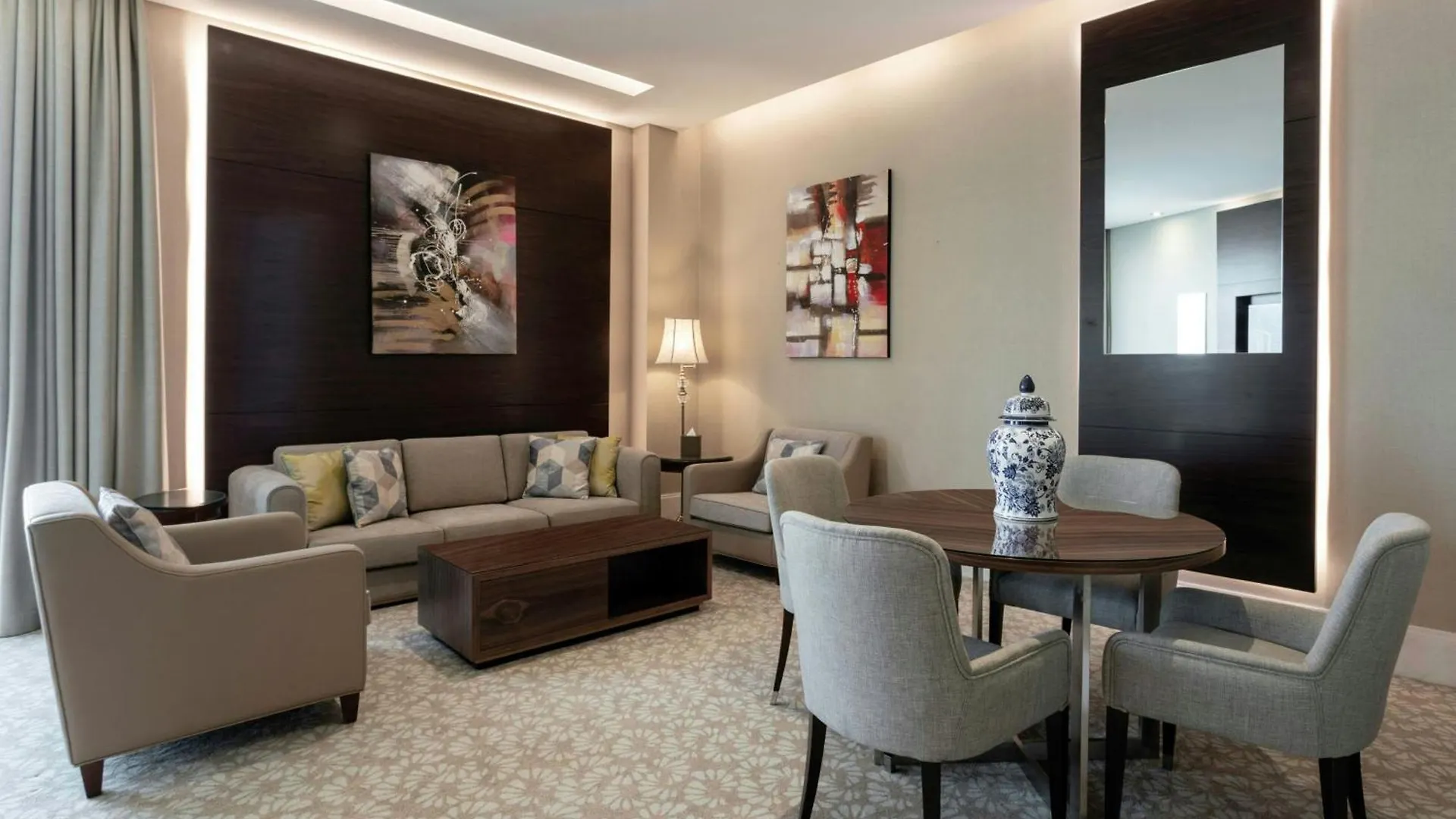 Renaissance Business Bay Hotel, Dubai 5*,  United Arab Emirates