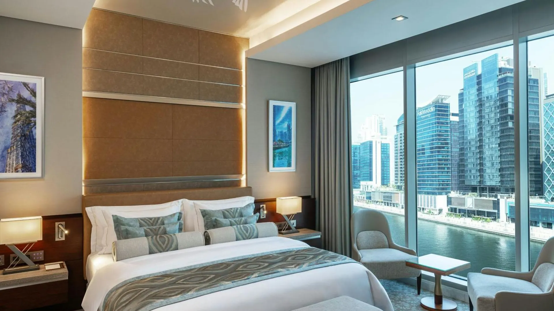 Renaissance Business Bay Hotel, Dubai 5*,