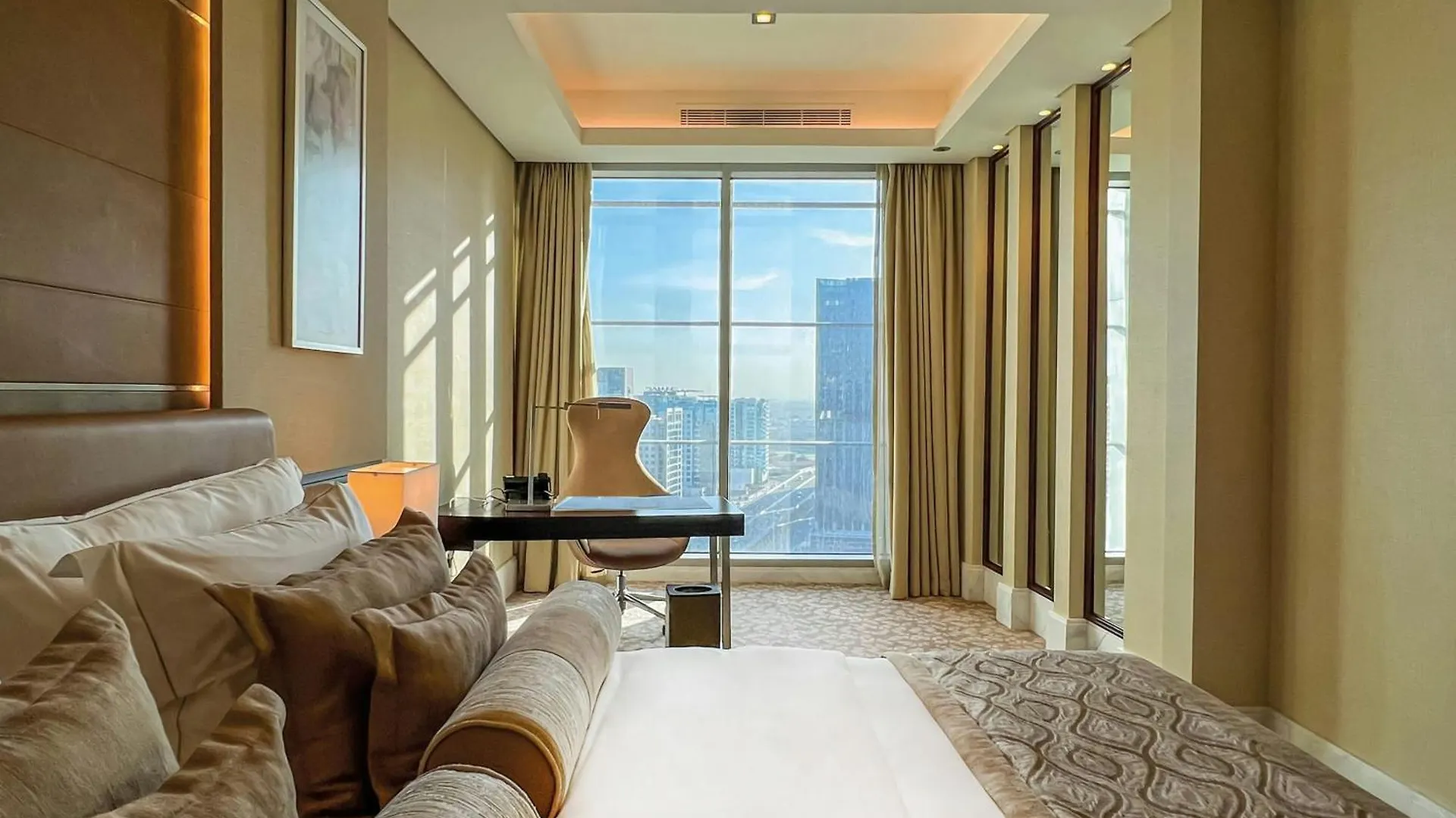 Hotel Renaissance Business Bay Hotel, Dubai